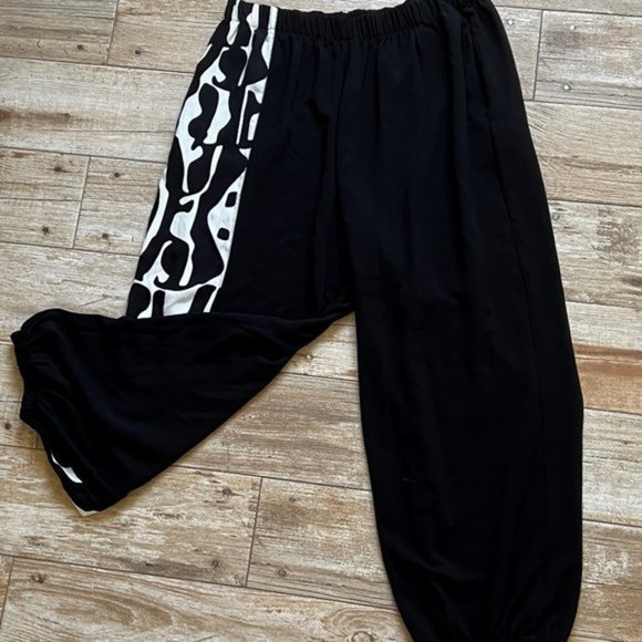 Elegant Darkwin White/Black Pant Suit - Premium Designer Turkish Style - Picture 7 of 9